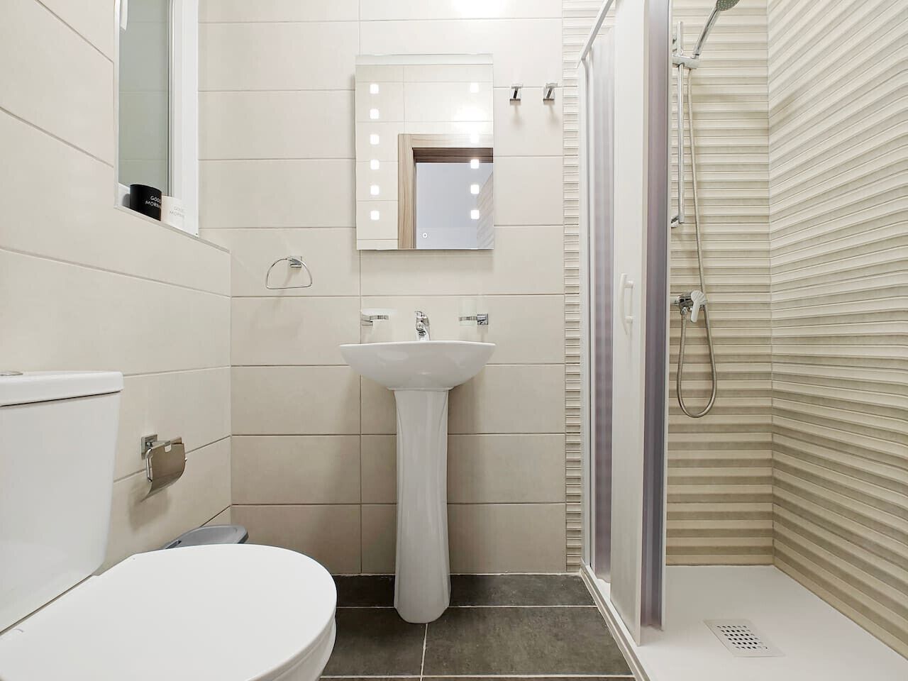 Haartrockner, Handtücher