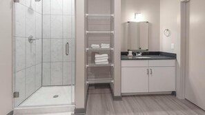 Bathroom - Landing | Beautiful 2BD, Pool, Gym (Memphis)