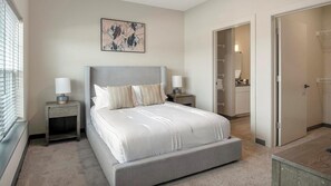 2 habitaciones, escritorio, tabla de planchar con plancha y wifi 