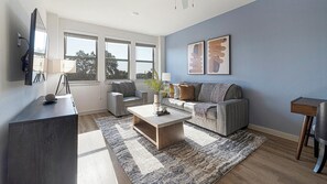Smart TV - Landing | Chic 1BD, Clubhouse, Pool (Austin)