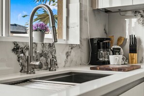 Interior - Private pool • 5 min drive to beach • BBQ (Noord)