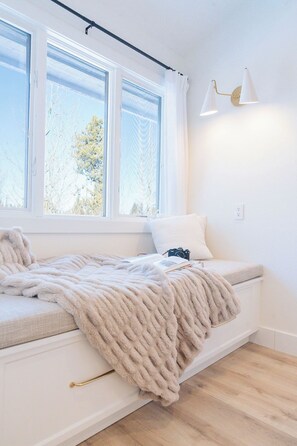 Interior - Outpost: Raspberry 3723 - Remodeled! (WIlson)