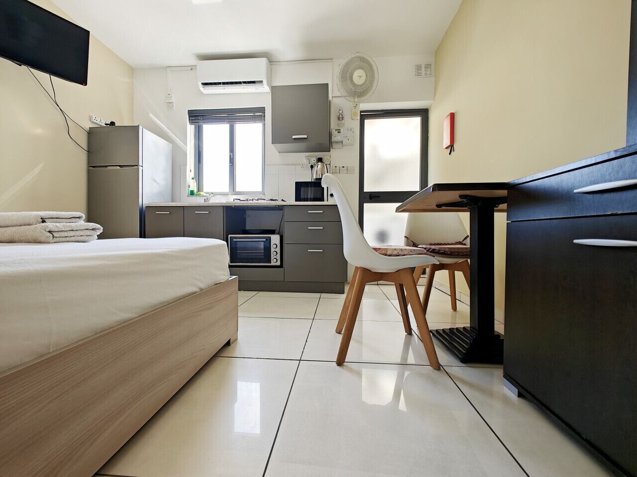 Fer et planche à repasser, Wi-Fi, draps fournis