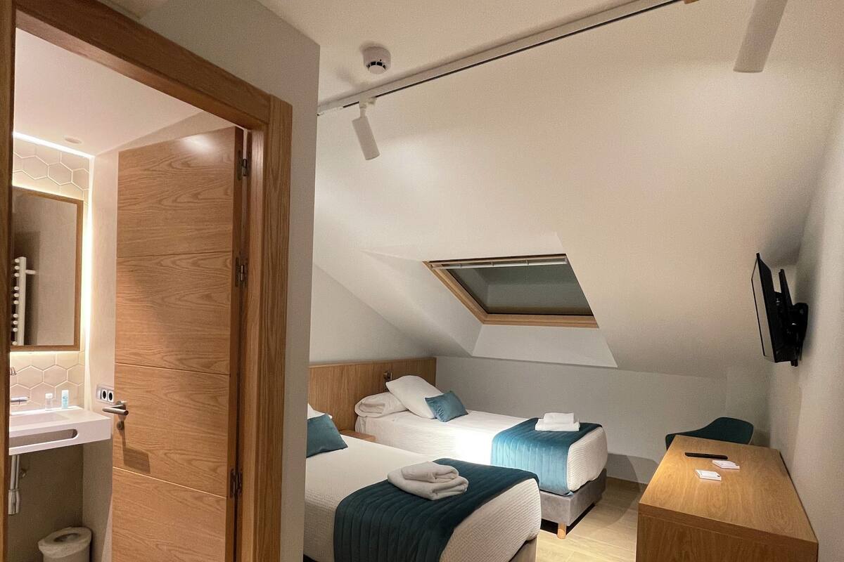 تجهيزات عازلة للصوت وواي فاي مجانًا