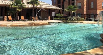 Landing | Beautiful 2BD, Pool, Game Room