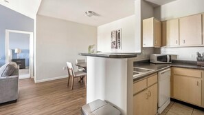 Fridge, dining tables - Landing | Stylish 2BD, Game Room, Pool (Pasadena)