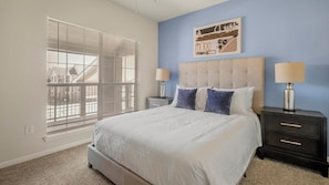 Desk, iron/ironing board, WiFi, bed sheets - Landing | Chic 2BD, Gym, Game Room (Pasadena)