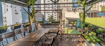 AuraHome 5 Bebrooms, Rooftop BBQ, City center