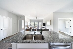 Interior - Landing | Spectacular 2BD, Gym, Pool (Palm Bay)