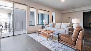 Smart TV - Landing | Stunning 2BD, Tennis Court, Gym (Houston)