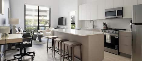 Refrigerador y comedor