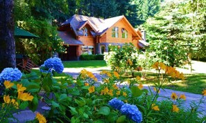 บริเวณภายนอก