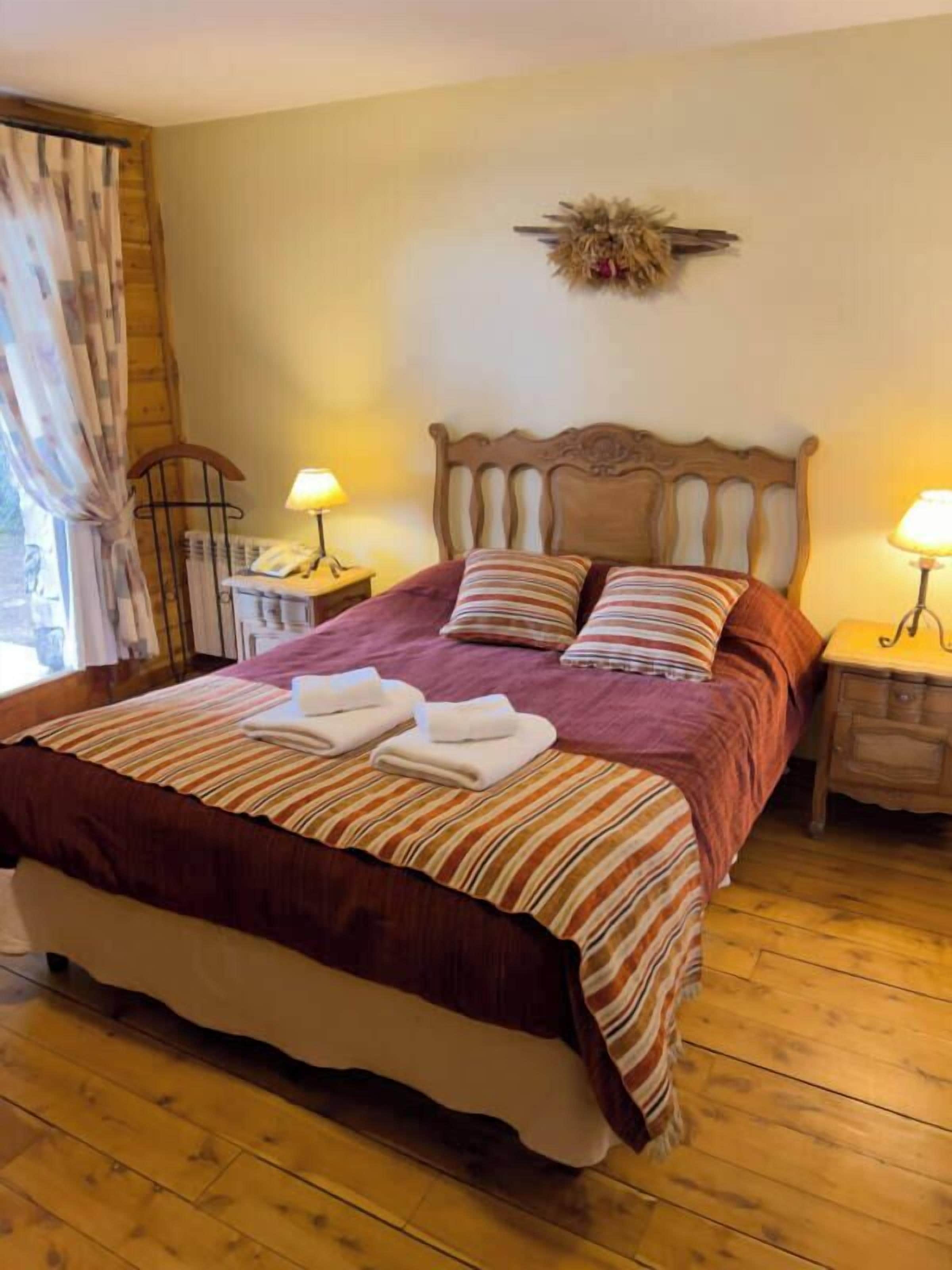 Family Cabin, Lake View