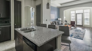 Interior - Landing | Stunning 2BD, Gym, Clubhouse (Houston)