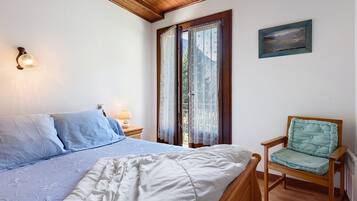 Bügeleisen/Bügelbrett, WLAN, Bettwäsche