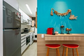 Coffee/tea maker, fridge, oven - 500m from the beach | Gastronomy #JA41 (Florianópolis)
