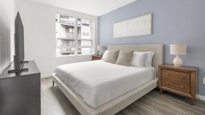 Desk, iron/ironing board, WiFi, bed sheets