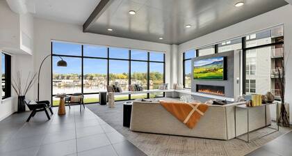 Landing | Spectacular 2BD, Gym