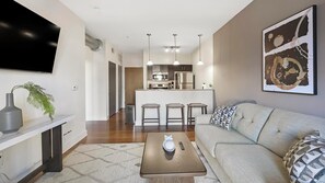 Smart TV - Landing | Incredible 1BD, Pool, Courtyard (Richmond)