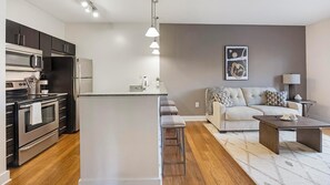 Interior - Landing | Incredible 1BD, Pool, Courtyard (Richmond)