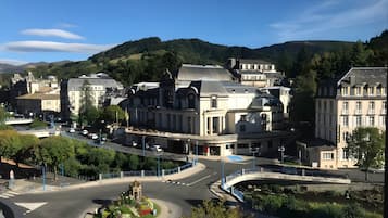 Parkplätze auf dem Gelände