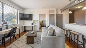 Smart TV - Landing | Chic 2BD, Pool, Courtyard (Richmond)