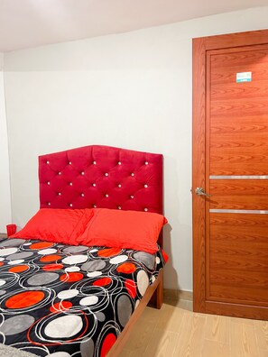 واي فاي مجانًا وملاءات أسرّة