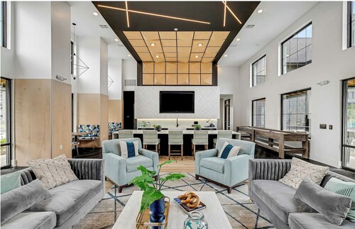 Landing | Beautiful 1BD, Gym, Courtyard