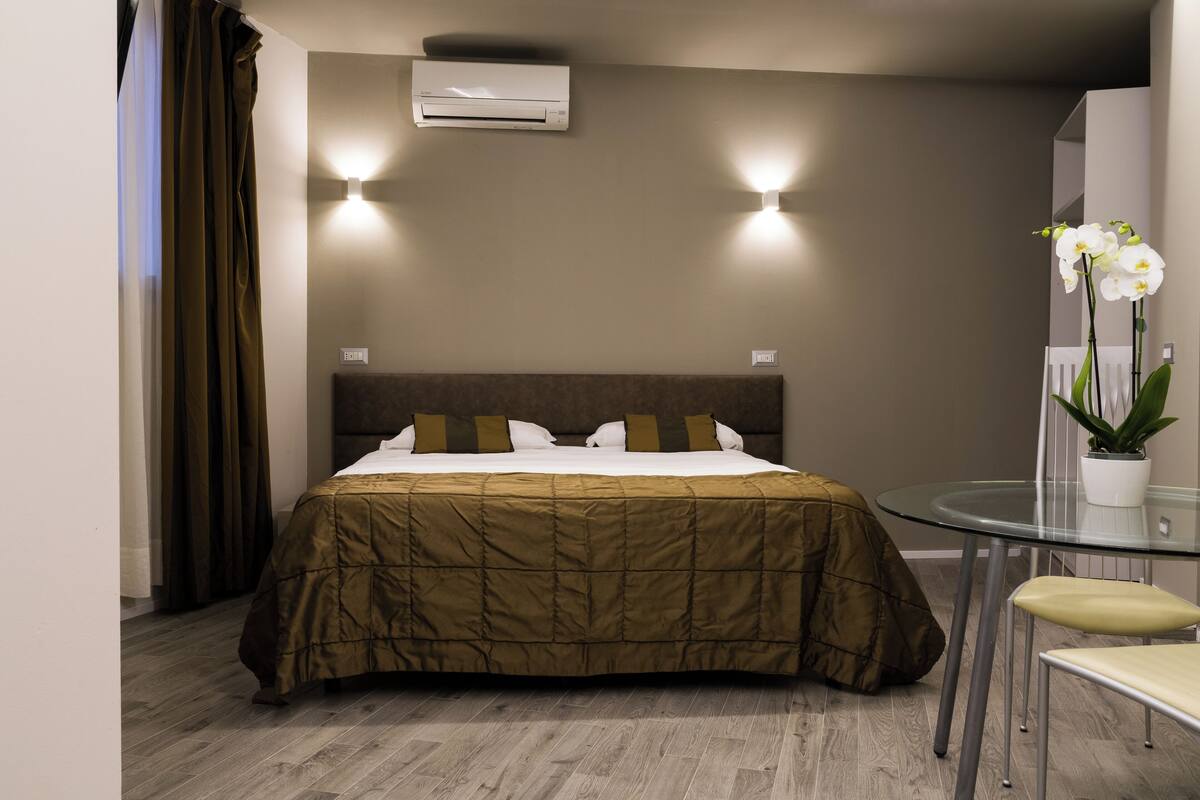 In-room safe, blackout drapes, iron/ironing board (on request)