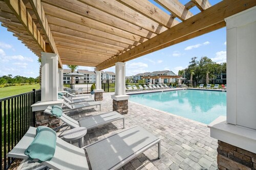 Landing | Stylish 2BD, Game Room