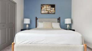 Desk, iron/ironing board, WiFi, bed sheets - Landing | Spectacular 2BD, Gym, Clubhouse (Gainesville)