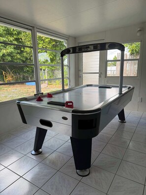 Game room - Cape Coral Beach House (Cape Coral)