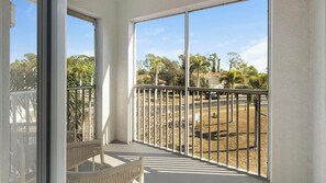 Interior - Landing | Chic 1BD, Tennis Court, Courtyard (North Port)