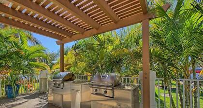 Landing | Spectacular 1BD, Tennis Court, Gym