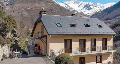 Gite Campbieil - Gavarnie-Gèdre: Panoramic Mountain Apartment