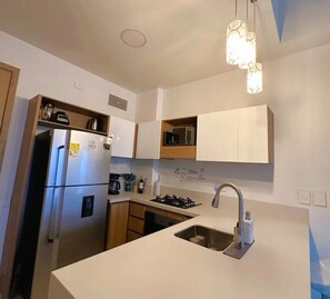 Private kitchen - 🏝️Baia Kristal Cartagena-Ample balconies! View to the crystal clear lagoon! 🏄‍♂️ (Cartagena de Indias)