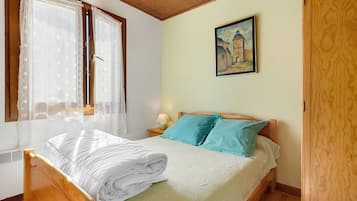 Fer et planche Ă repasser, Wi-Fi, draps fournis