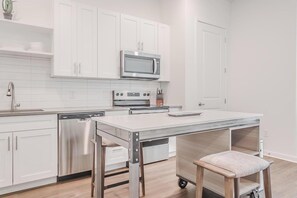 Fridge, dining tables - Landing | Incredible 3BD, Gym (Four Corners)