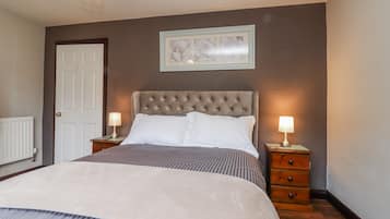 1 Schlafzimmer, individuell dekoriert, individuell eingerichtet