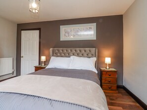 1 quarto, individualmente decorados, individualmente mobiliados