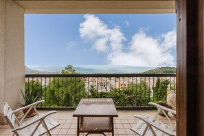 Outdoor dining - Ciciliana: Tranquility and Panoramic Views in Sicily (Valderice)