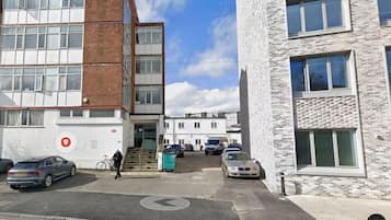 Façana frontal de l'allotjament