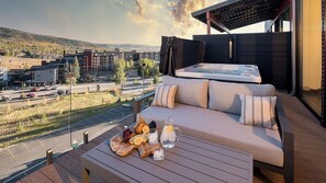 Terrace/patio - Sleek Design Meets Slopes | Aria Ridge (Steamboat Springs)
