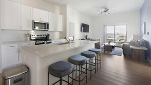 Interior - Landing | Stunning 3BD, Pool (Casas Adobes)
