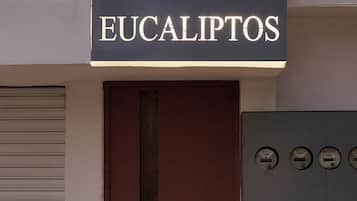 Mặt tiền nơi lưu trú