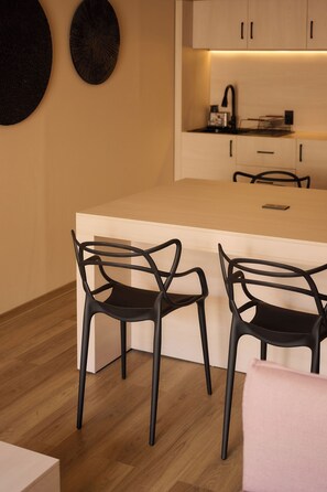 Comfort Apartment | Private kitchen | Microwave, dishwasher, cookware/dishes/utensils - Casa Eucaliptos (Oaxaca)