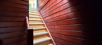 Family suite - directly on the river | balcony | bathtub |