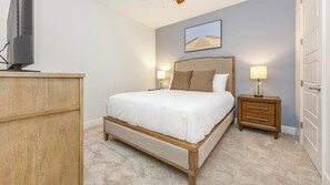 Desk, iron/ironing board, WiFi, bed sheets