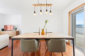 Dining - GuestReady - Terrace Cozy Stay (Coimbra)