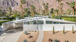 Property grounds - Central Palm Springs | Pool | Hot Tub (Palm Springs)